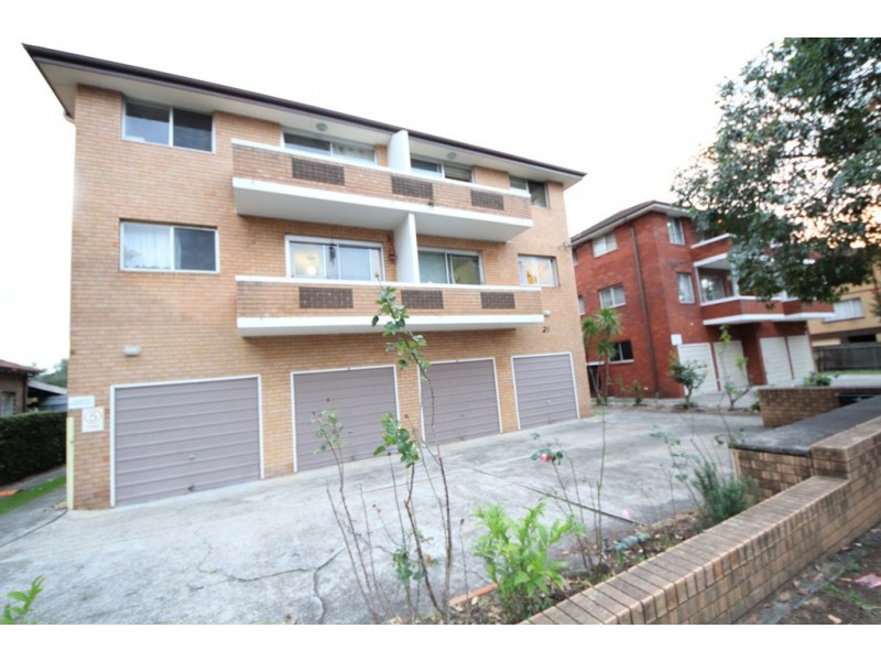8/21 Sproule Street, Lakemba NSW 2195