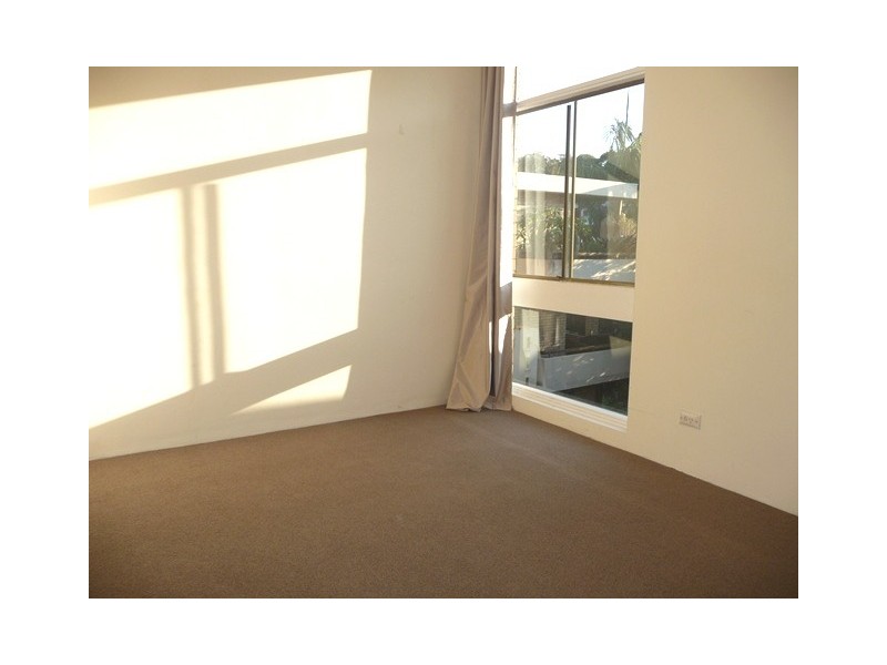 11/6-8 Penkivil Street, Bondi NSW 2026