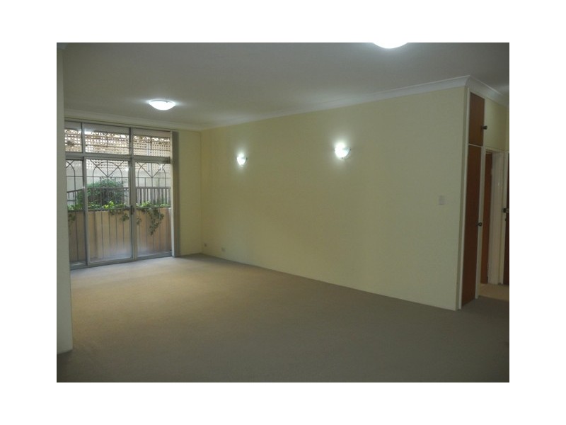 2/180 Old South Head Road, Bondi NSW 2026