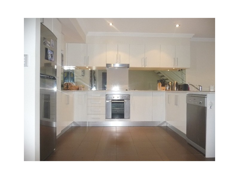 30/26-34 Mcelhone Street, Woolloomooloo NSW 2011