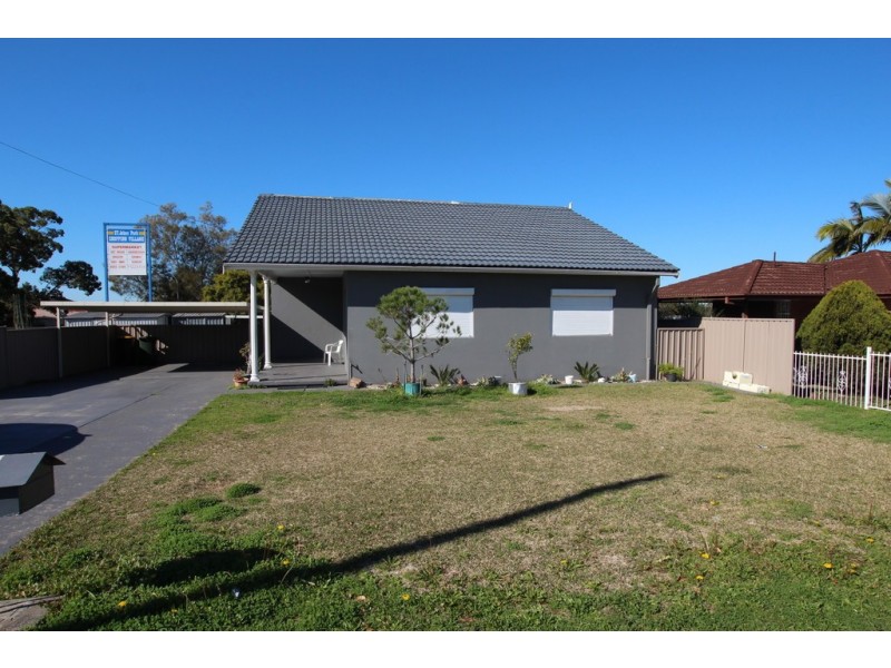 74 Brisbane Road, St Johns Park NSW 2176