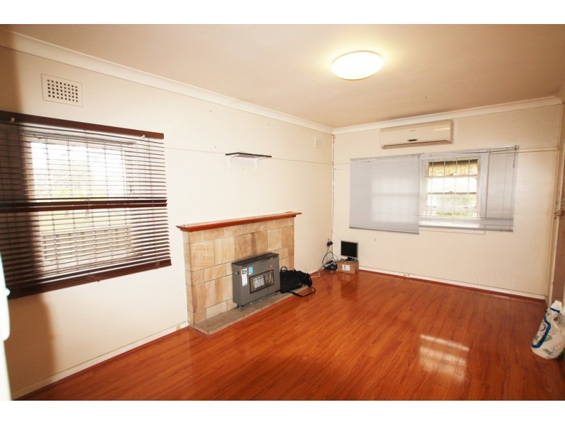 9 ELAINE STREET, Regents Park NSW 2143