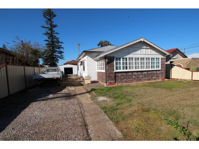 473 The Horsley Drive, Fairfield NSW 2165