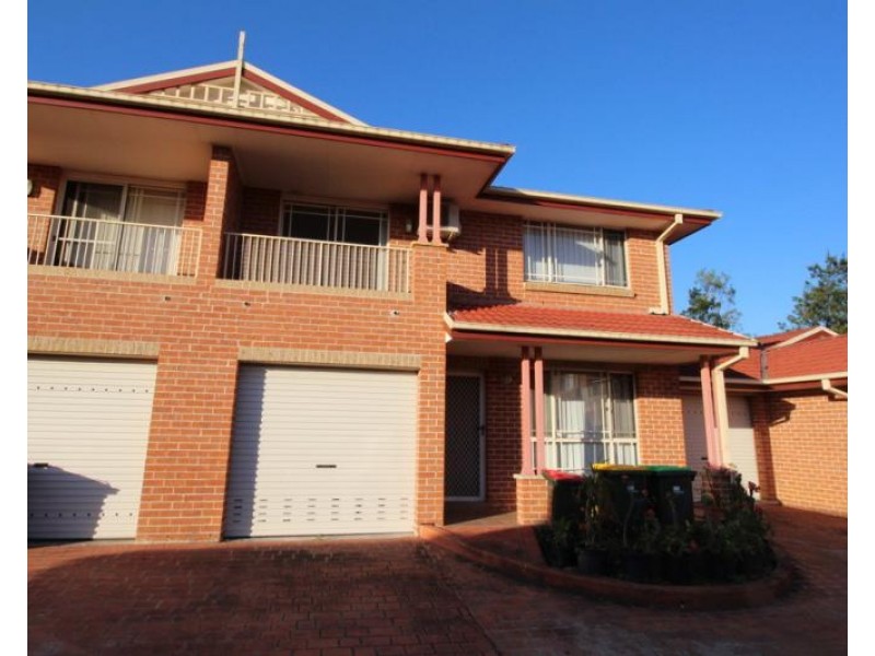 7/10 Peacock Close, Green Valley NSW 2168