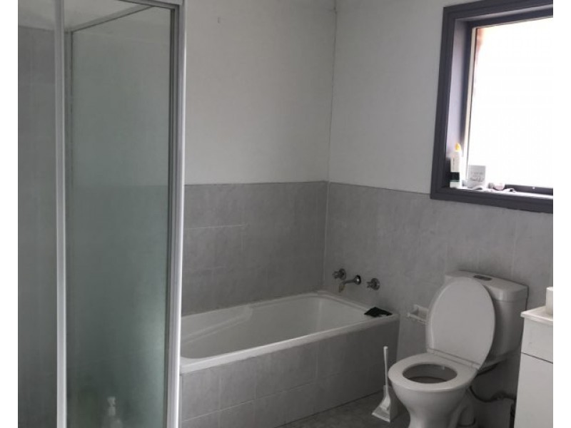 7/10 Peacock Close, Green Valley NSW 2168