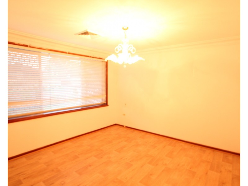 4 Gordon Street, Carramar NSW 2163