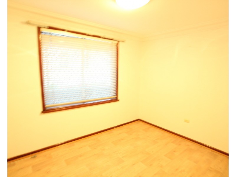 4 Gordon Street, Carramar NSW 2163