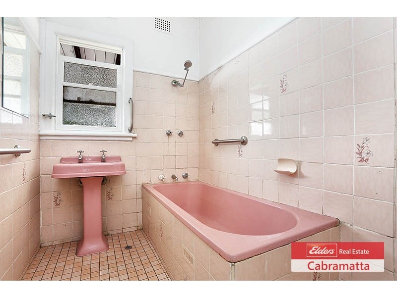 42 Humphries Road, Wakeley NSW 2176