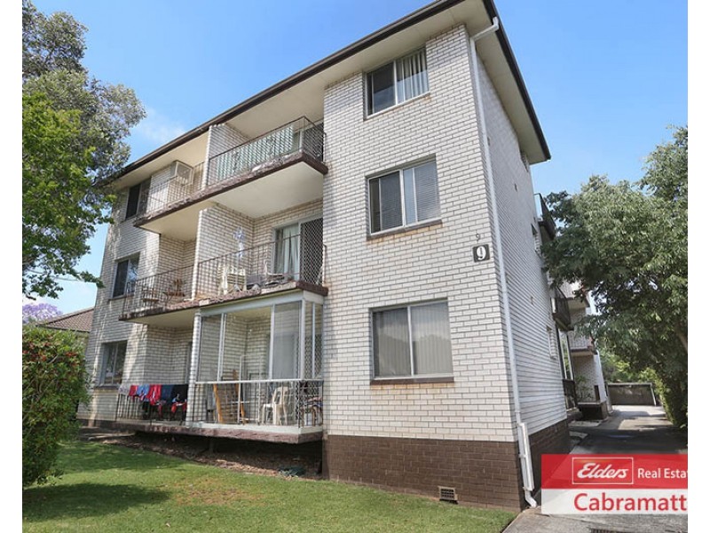 7/9 REDDALL STREET, Campbelltown NSW 2560