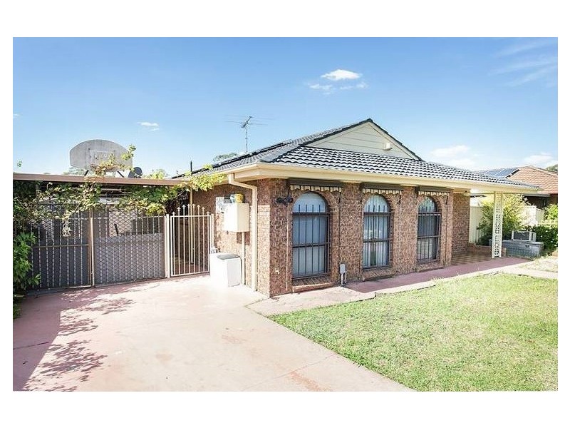 12 Corry Street, Bonnyrigg NSW 2177
