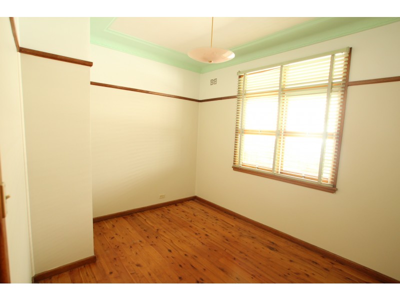 7 COOLIBAR STREET, Canley Heights NSW 2166