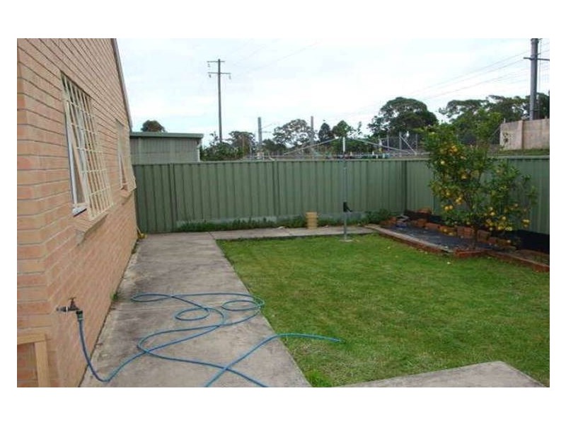 73 Wattle Avenue, Carramar NSW 2163