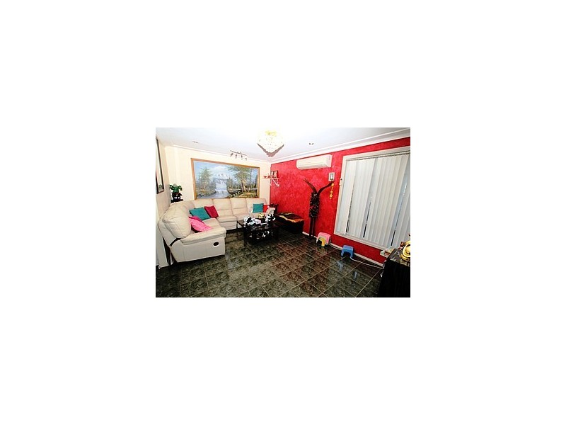 2 Slim Place, Cabramatta NSW 2166