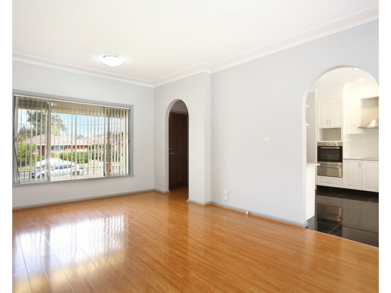 86 Camden Street, Fairfield Heights NSW 2165