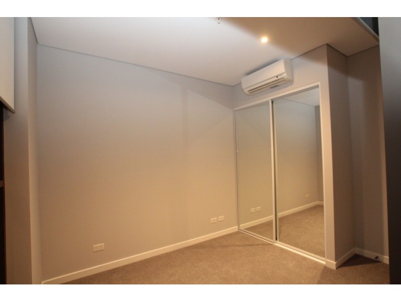 609/26 FOOTBRIDGE BOULEVARD, Wentworth Point NSW 2127