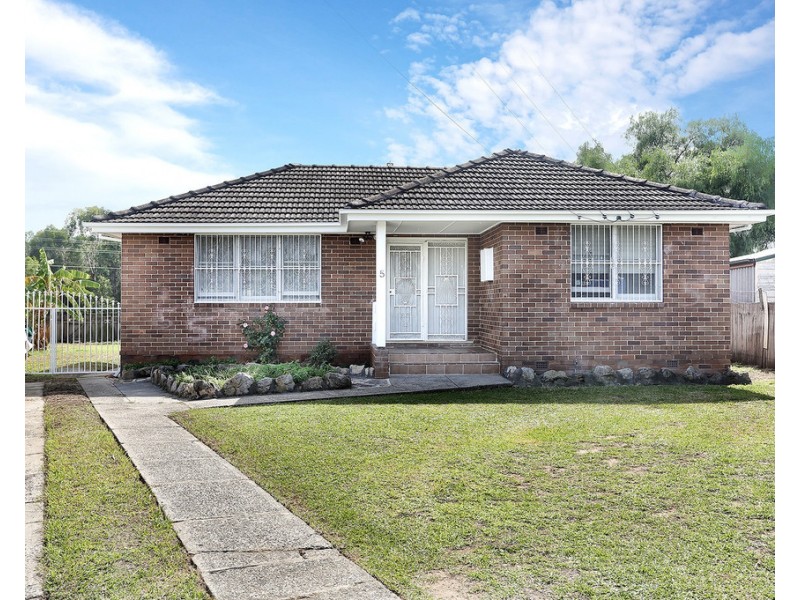 5 Carroll Street, Warwick Farm NSW 2170
