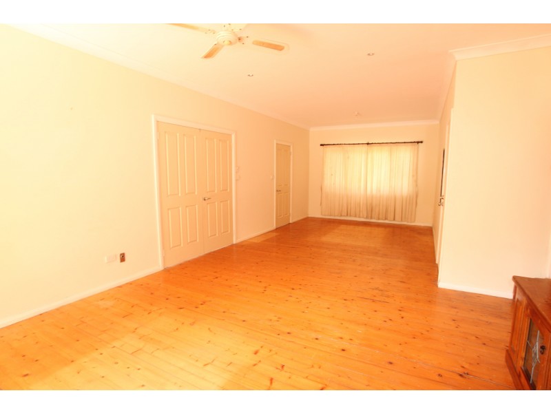 28 Wonson Avenue, Coniston NSW 2500