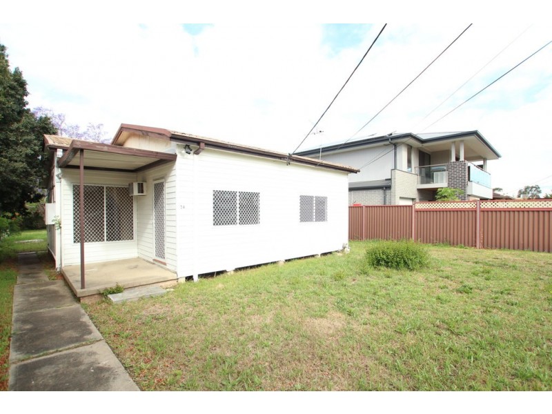 28 Wonson Avenue, Coniston NSW 2500