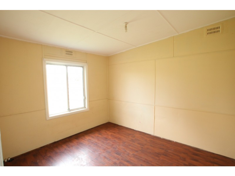 28 Wonson Avenue, Coniston NSW 2500