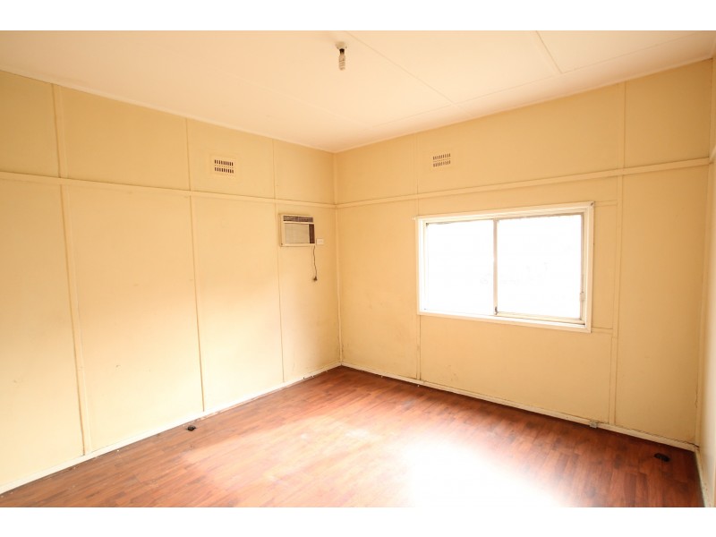 24 Hercules Street, Fairfield East NSW 2165