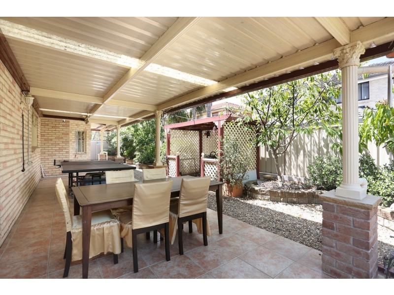 7 Rexham Place, Chipping Norton NSW 2170