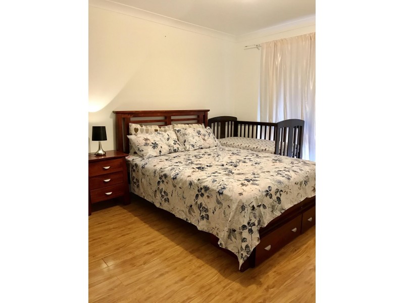 7 Bulbul Ave, Green Valley NSW 2168