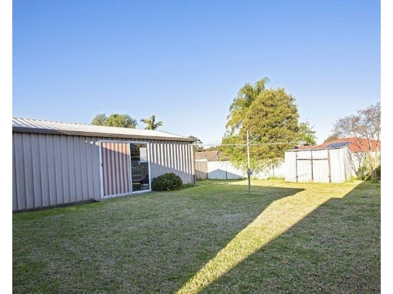 12 Janali Avenue, Bonnyrigg NSW 2177