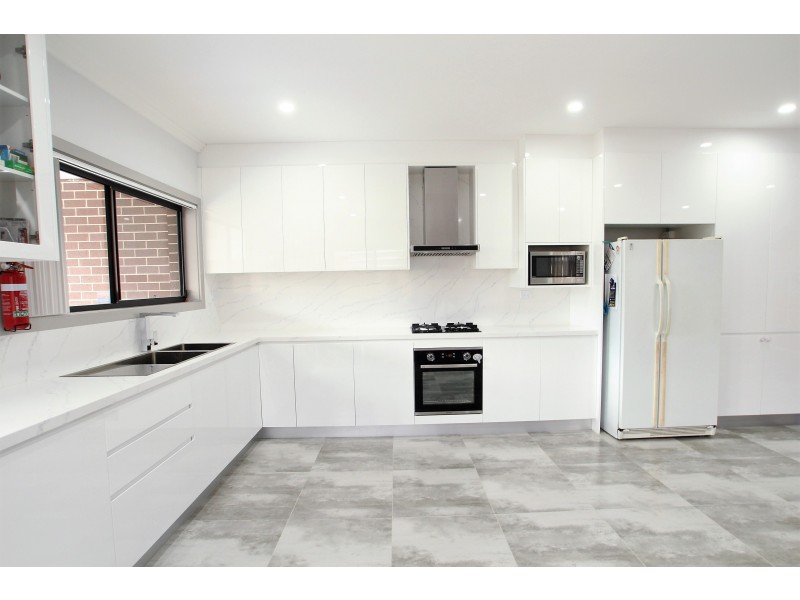 Canley Heights NSW 2166