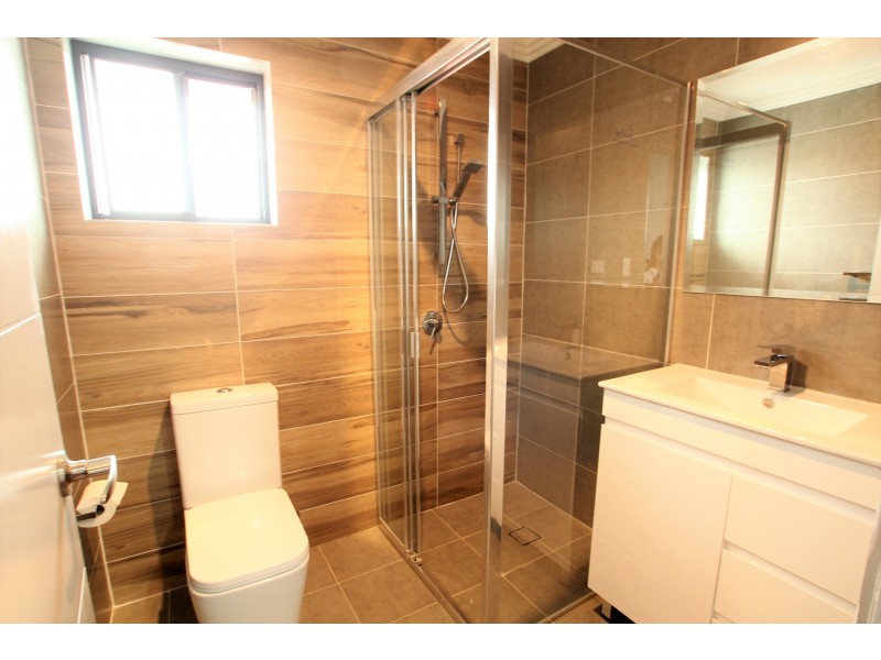 31 George St, Canley Heights NSW 2166