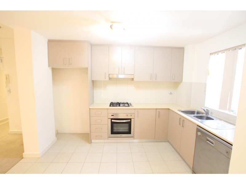 8/5-7 Northumberland Street, Liverpool NSW 2170