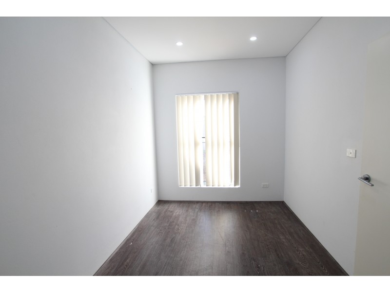 2/87 Hughes St, Cabramatta NSW 2166