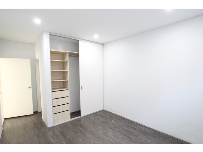 2/87 Hughes St, Cabramatta NSW 2166