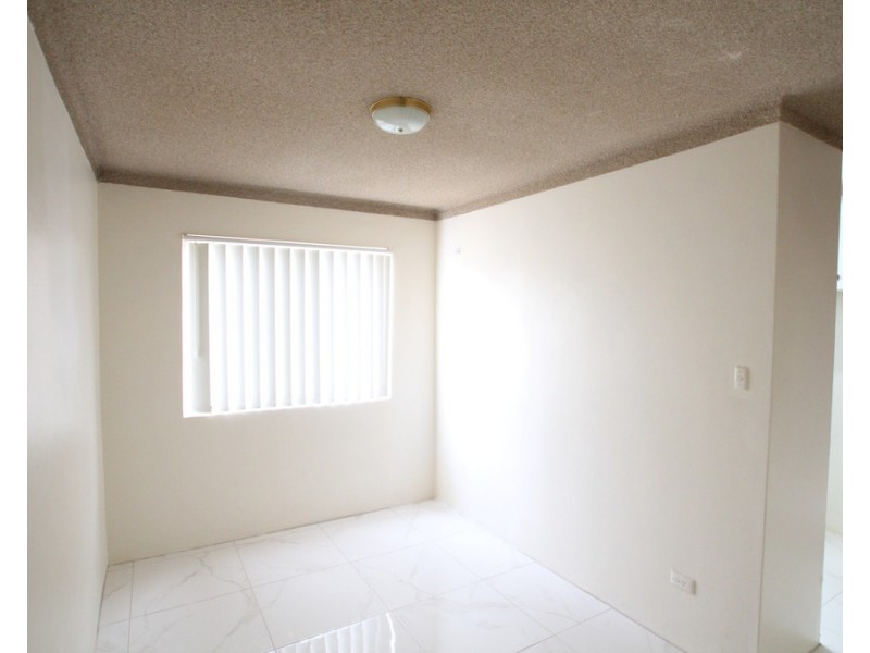 16/10 Atchison Road, Macquarie Fields NSW 2564