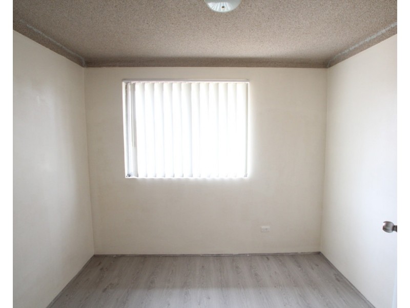 16/10 Atchison Road, Macquarie Fields NSW 2564