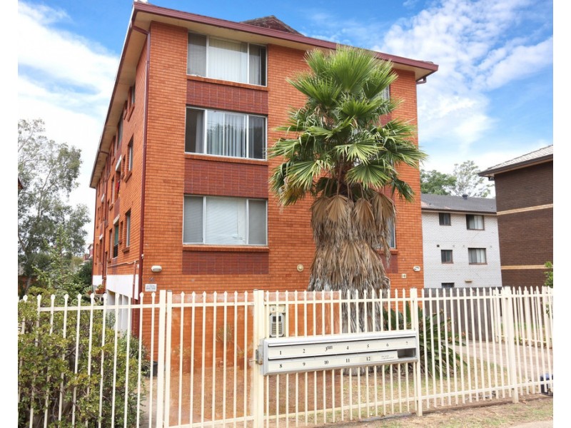 8/14 FORBES STREET, Warwick Farm NSW 2170