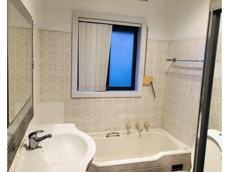 77 HIGH STREET, Cabramatta West NSW 2166