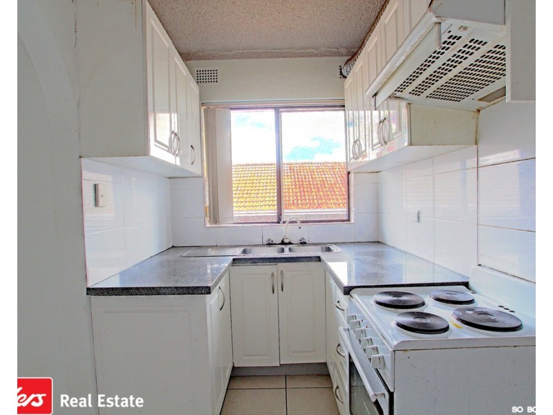 9/13 Acacia St, Cabramatta NSW 2166