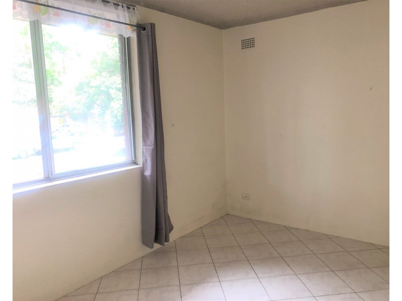 1/25 MCBURNEY ROAD, Cabramatta NSW 2166