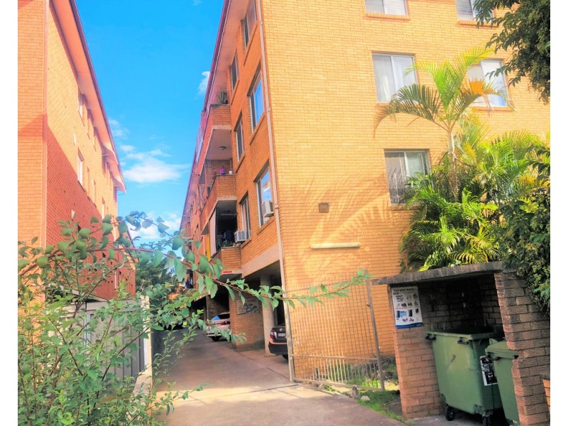 6 /14 McBurney Road, Cabramatta NSW 2166