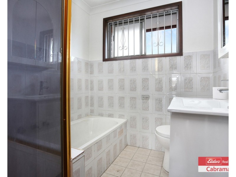 23 MUSGRAVE CRESCENT, Fairfield West NSW 2165