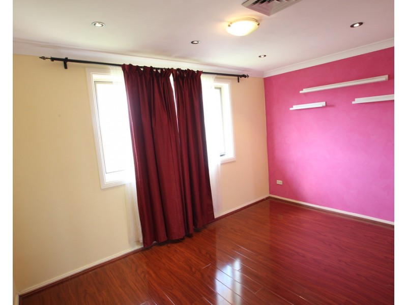 25 LISMORE STREET, Hoxton Park NSW 2171