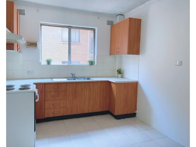 2/158 SANDAL CRESCENT, Carramar NSW 2163