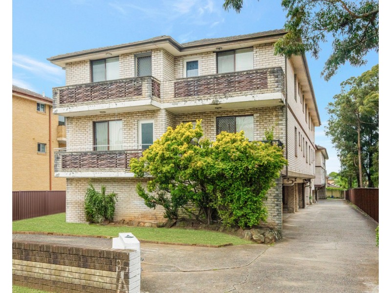 8/99 LONGFIELD STREET, Cabramatta NSW 2166