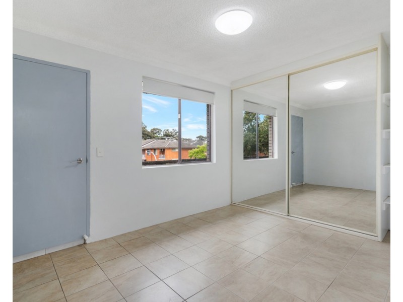 8/99 LONGFIELD STREET, Cabramatta NSW 2166