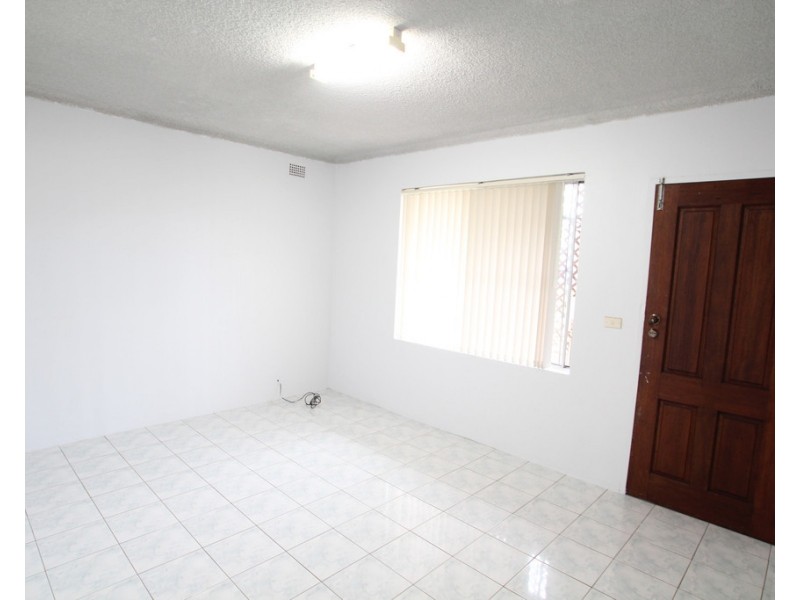 3/64 Broomfield St, Cabramatta NSW 2166