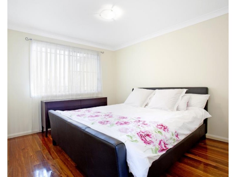 34 The Grove, Fairfield NSW 2165