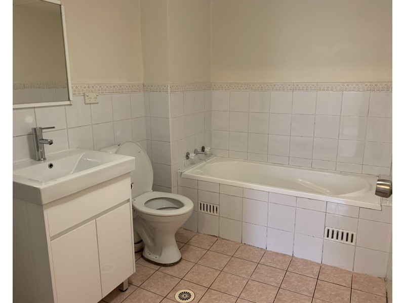 25/45-49 Dewitt Street, Bankstown NSW 2200