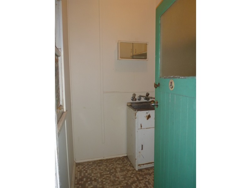 89 Wyong Street, Canley Heights NSW 2166