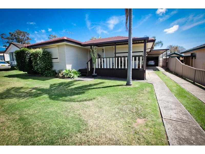 288 Smithfield Rd, Fairfield West NSW 2165