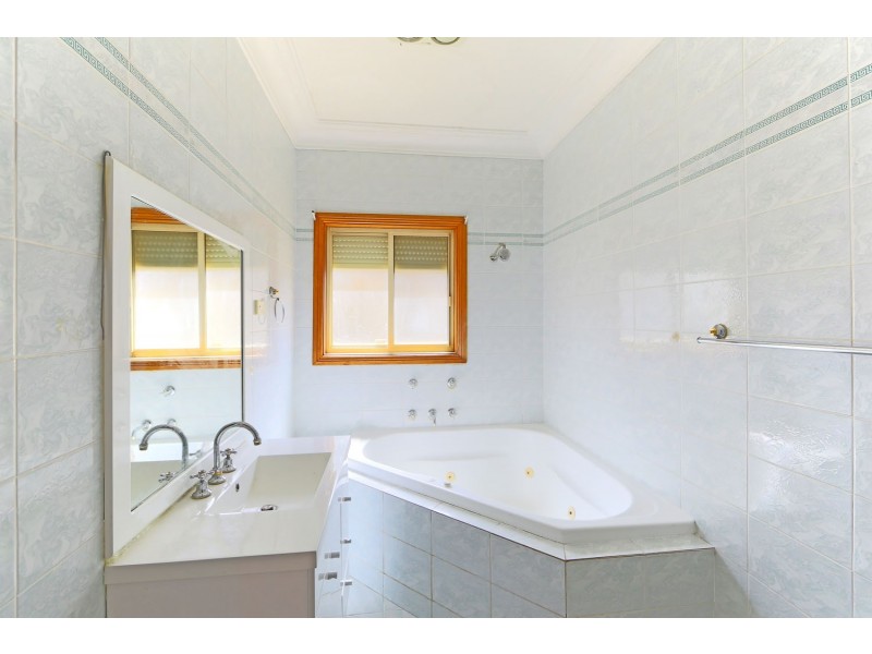 85 Lansdowne Road, Canley Vale NSW 2166